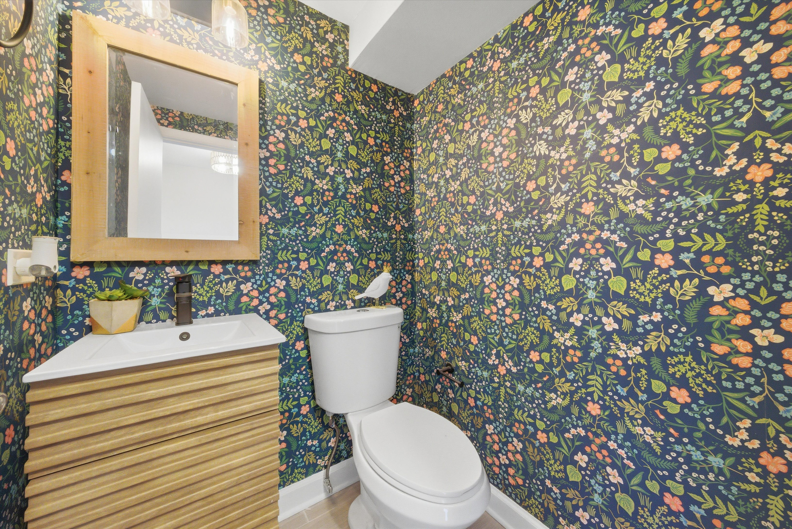 2208 W DIVERSEY Avenue Unit: S