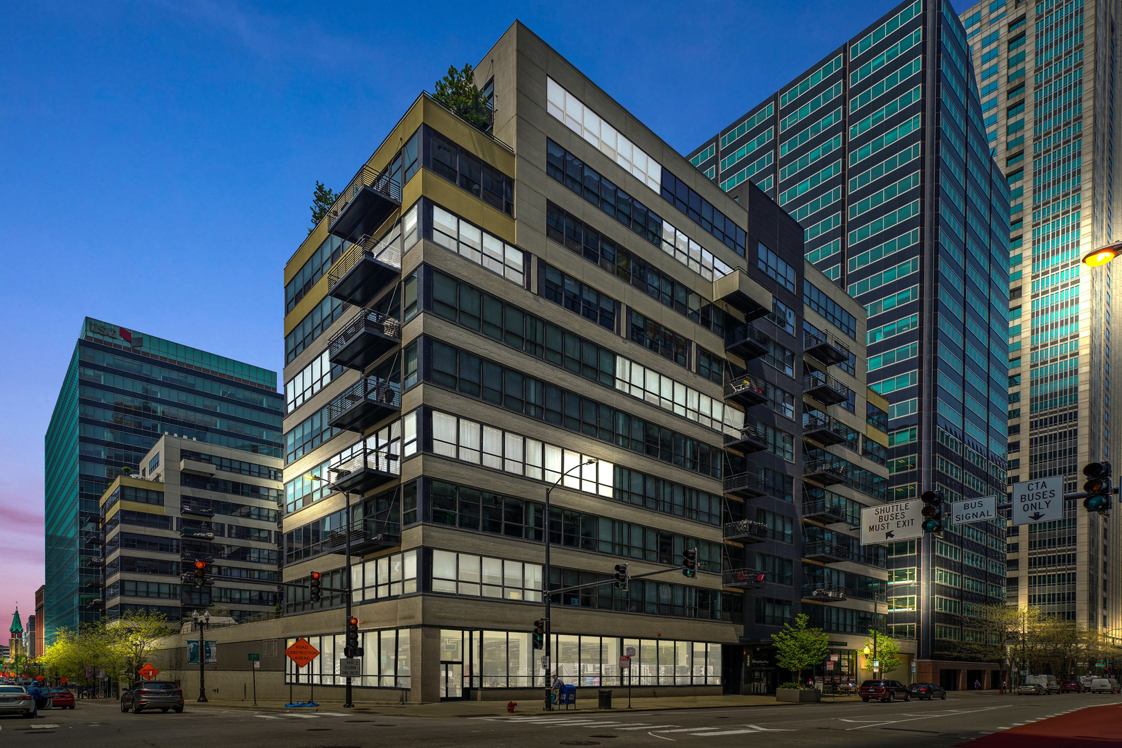 130 S CANAL Street Unit: 724