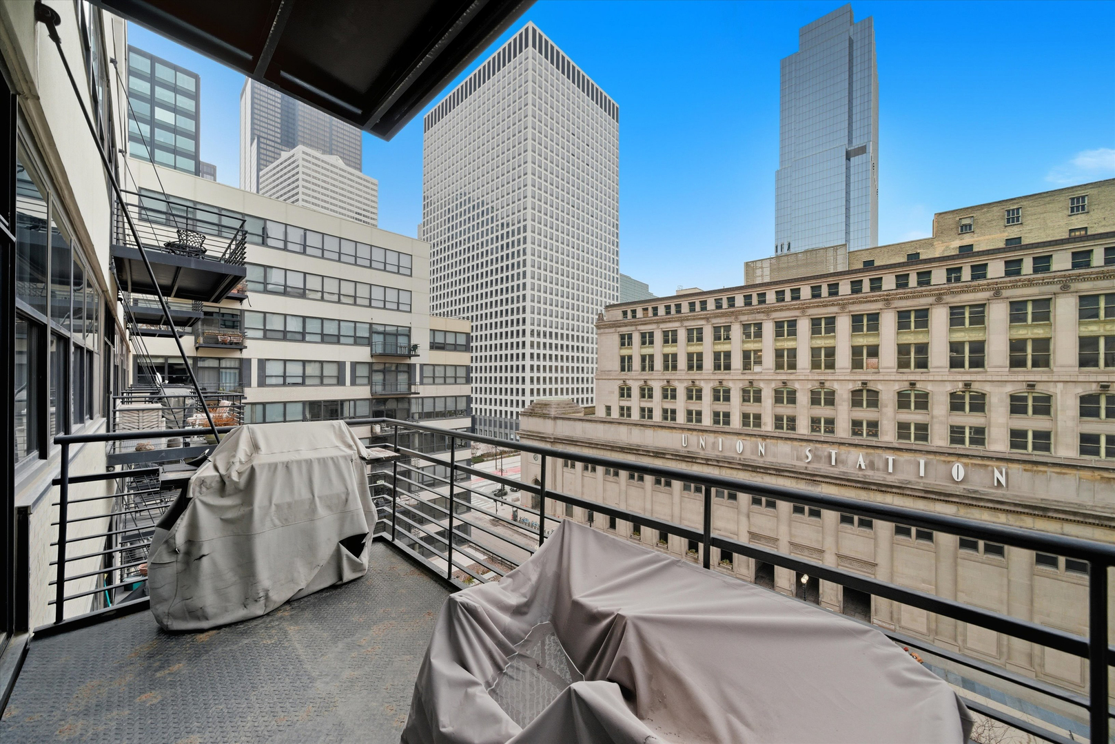 130 S CANAL Street Unit: 724