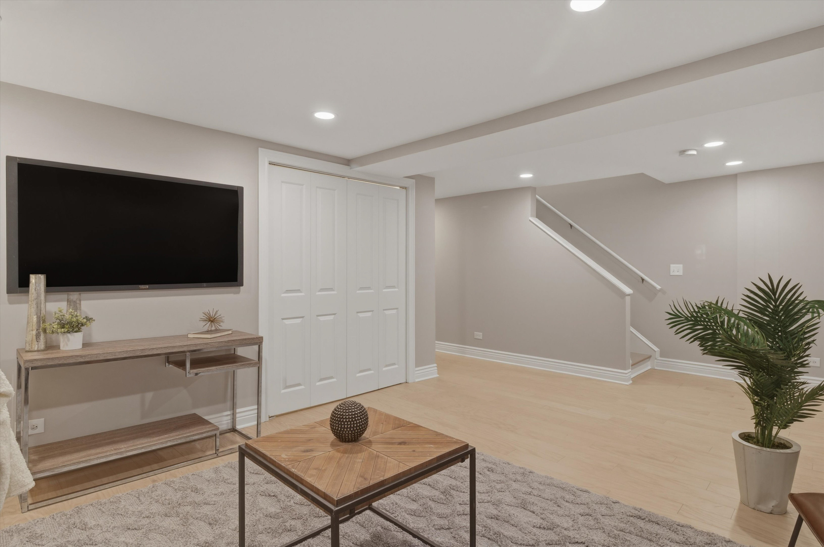 1254 W Diversey Parkway Unit: 1