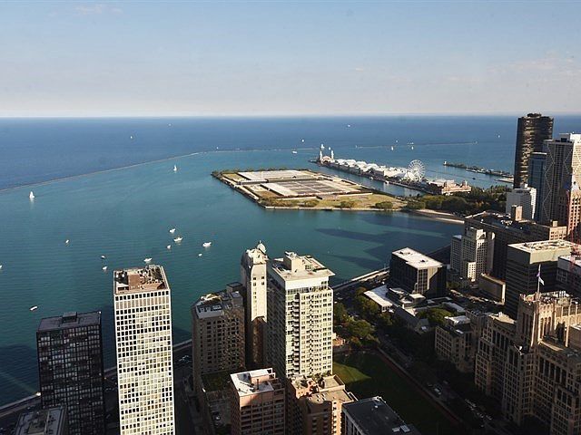 175 E Delaware Place Unit: 5712