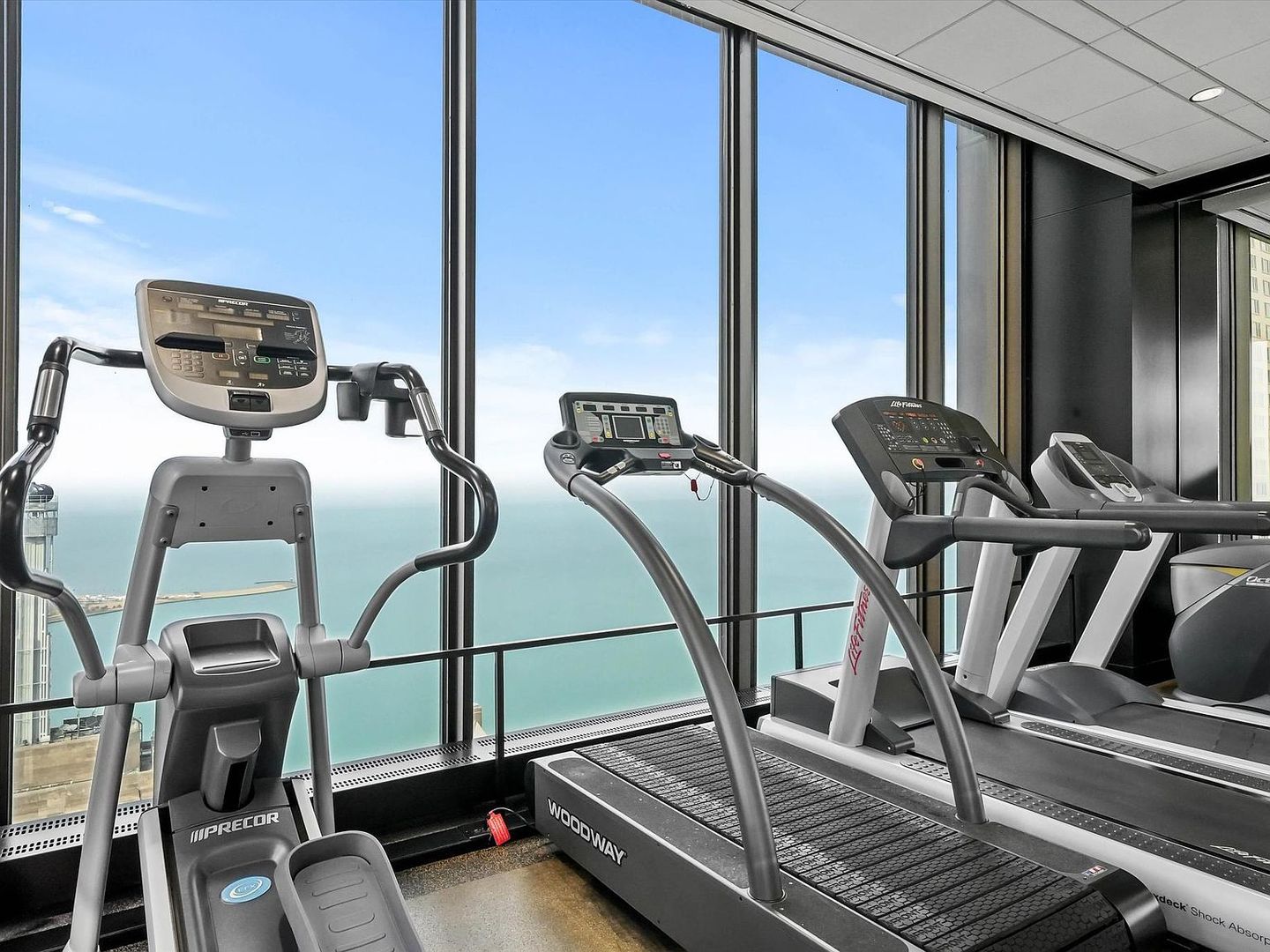 175 E Delaware Place Unit: 5712