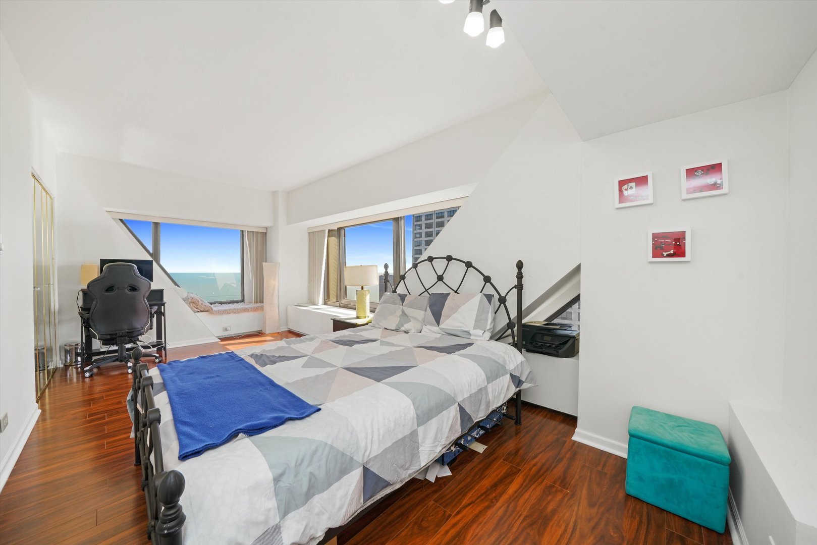 175 E Delaware Place Unit: 5712