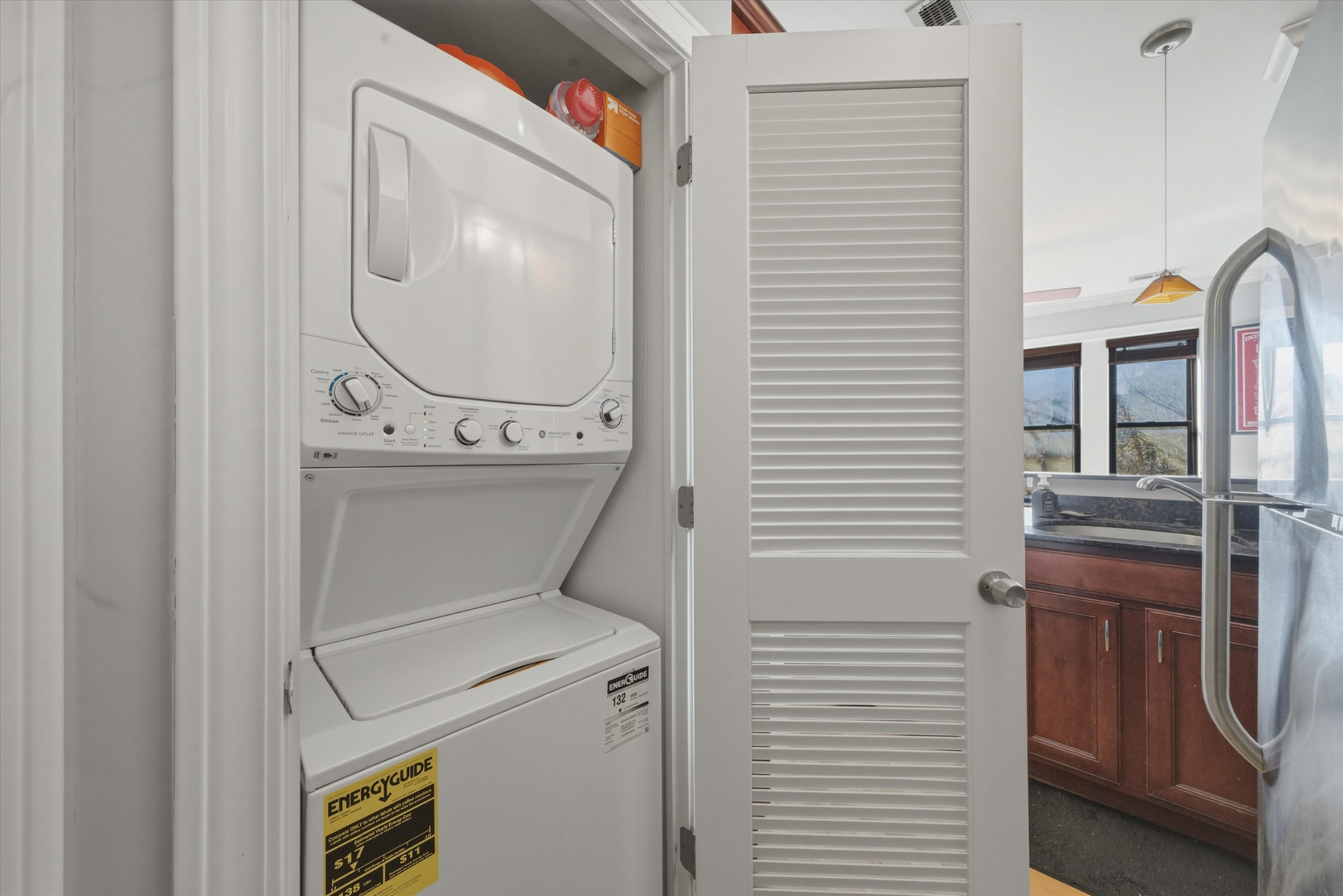 558 W Deming Place Unit: 2