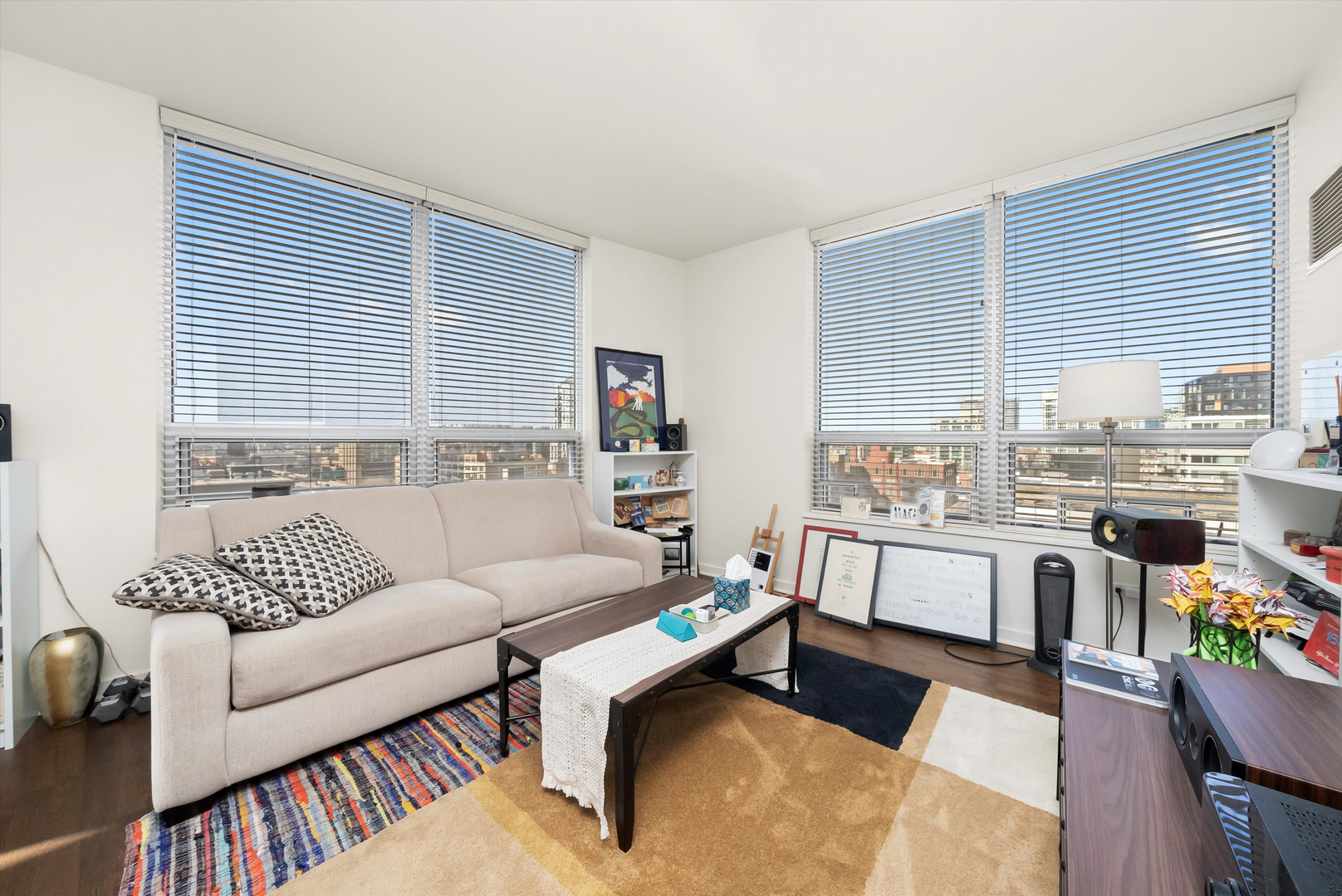 330 W Grand Avenue Unit: 1204