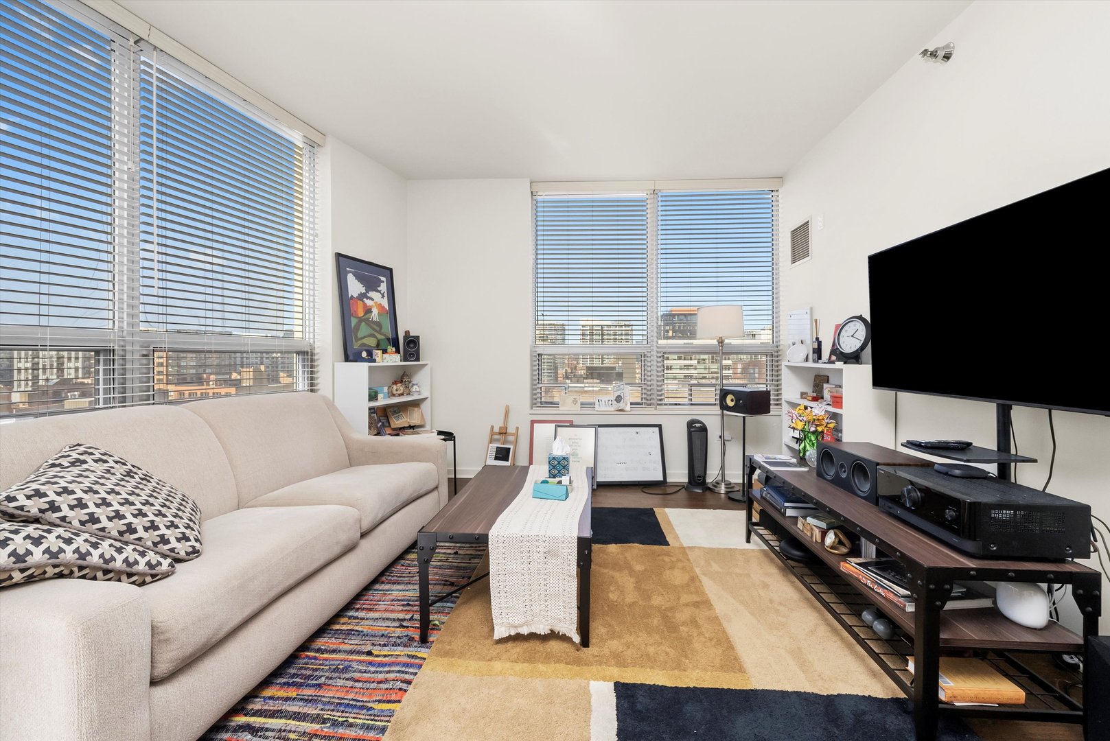 330 W Grand Avenue Unit: 1204