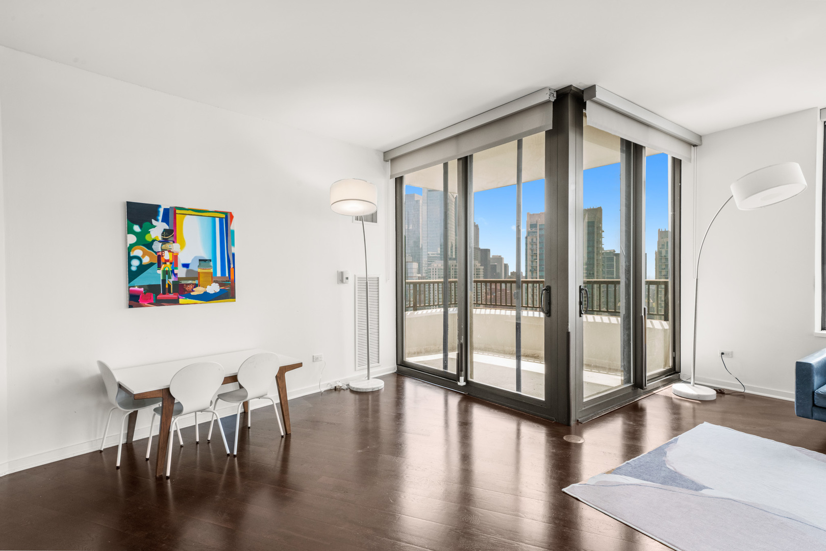 501 N Clinton Street Unit: 3203