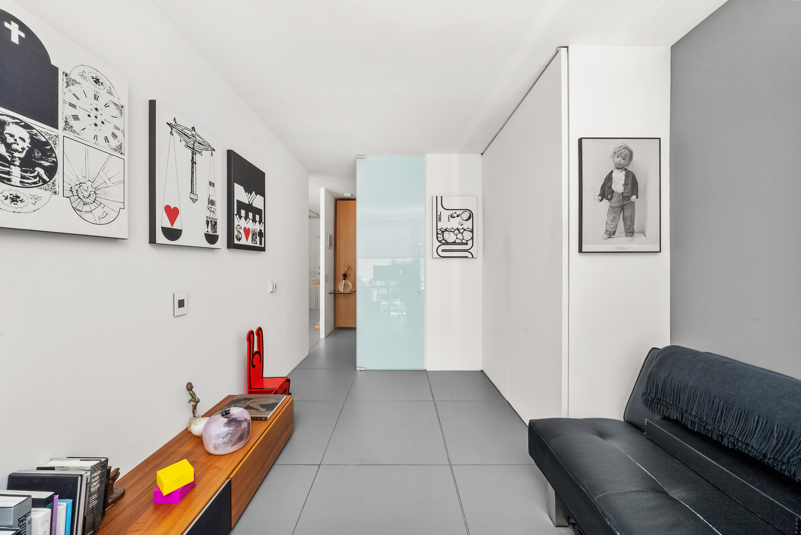 860 N LAKE SHORE Drive Unit: 8L