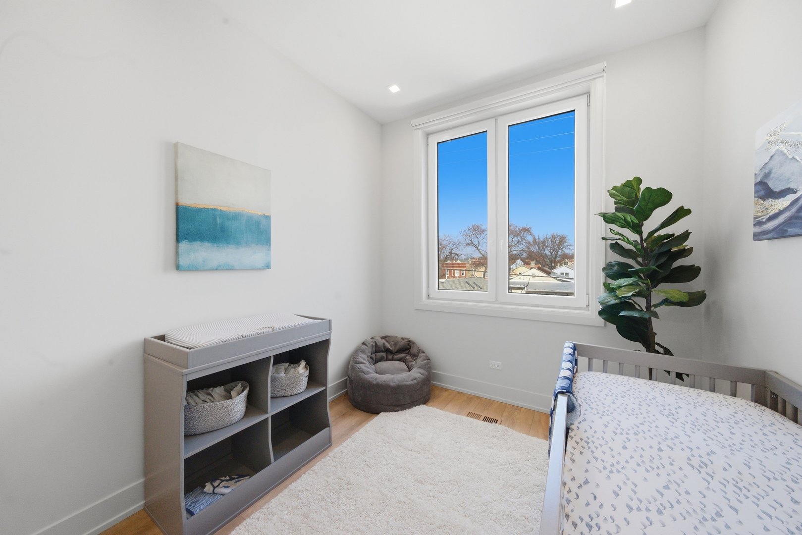 4210 W BELMONT Avenue Unit: 1