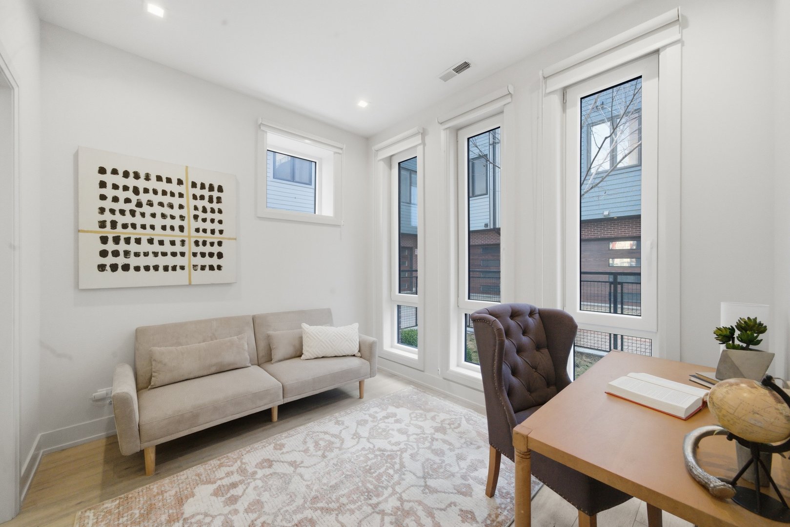 4210 W BELMONT Avenue Unit: 1
