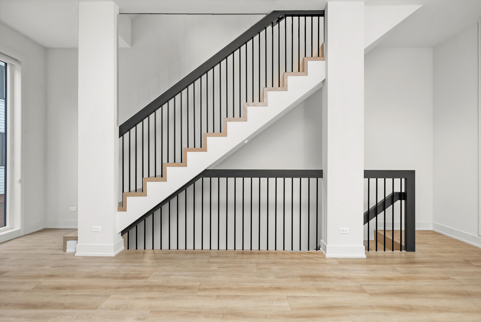 4210 W BELMONT Avenue Unit: 1