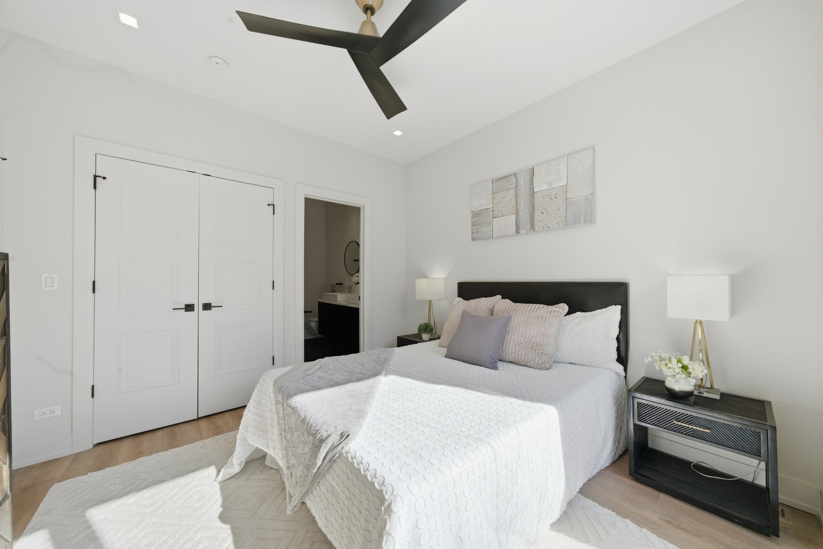 4210 W BELMONT Avenue Unit: 1