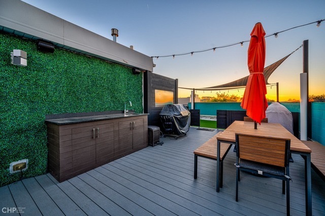 816 N WOOD Street Unit: 3N