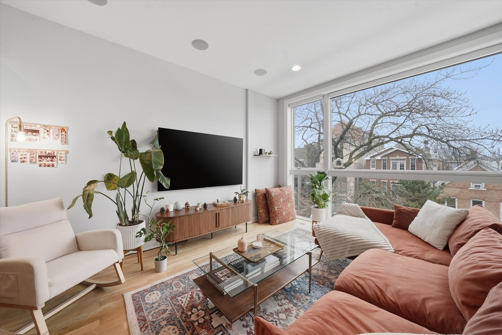 816 N WOOD Street Unit: 3N