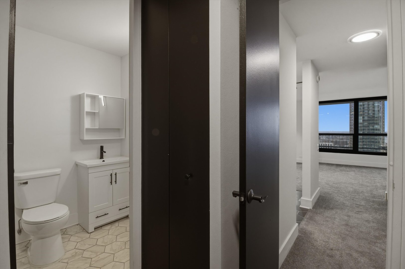 1030 N State Street Unit: 21A