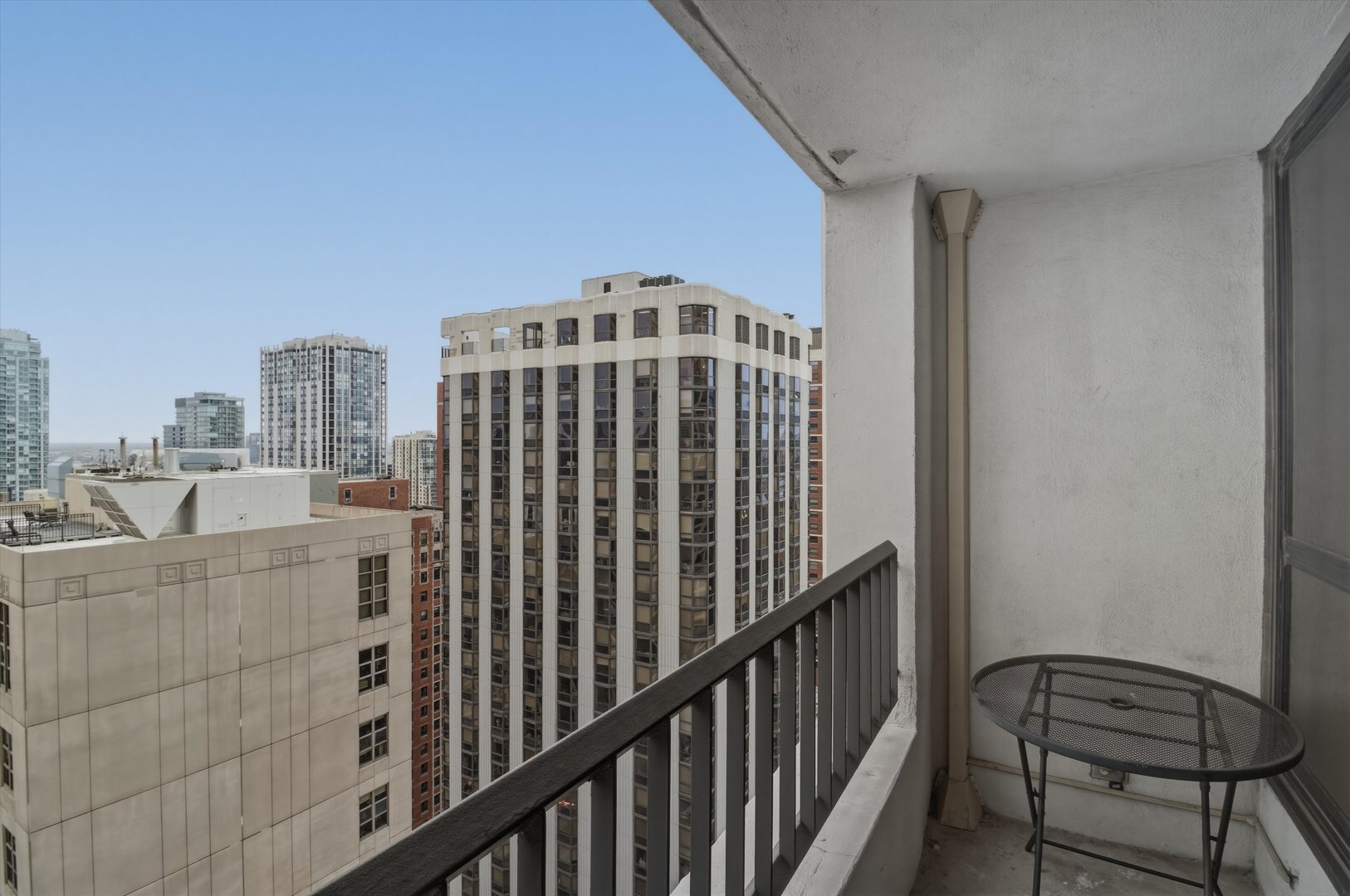 1030 N State Street Unit: 21A