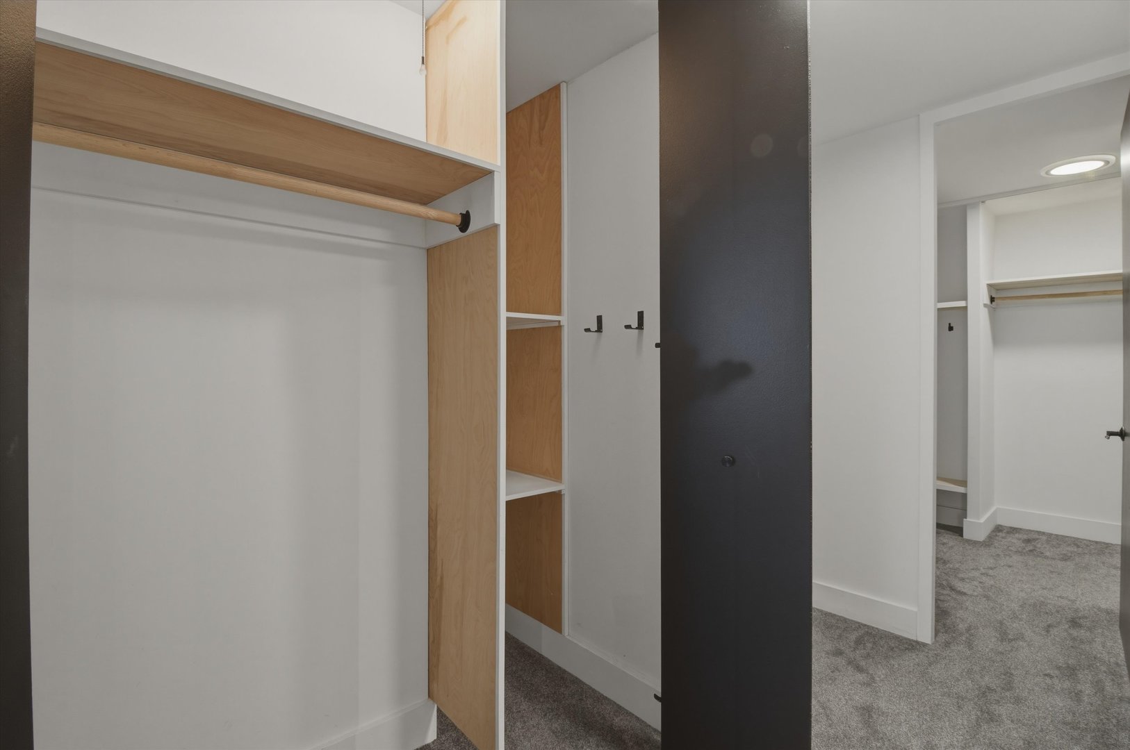 1030 N State Street Unit: 21A