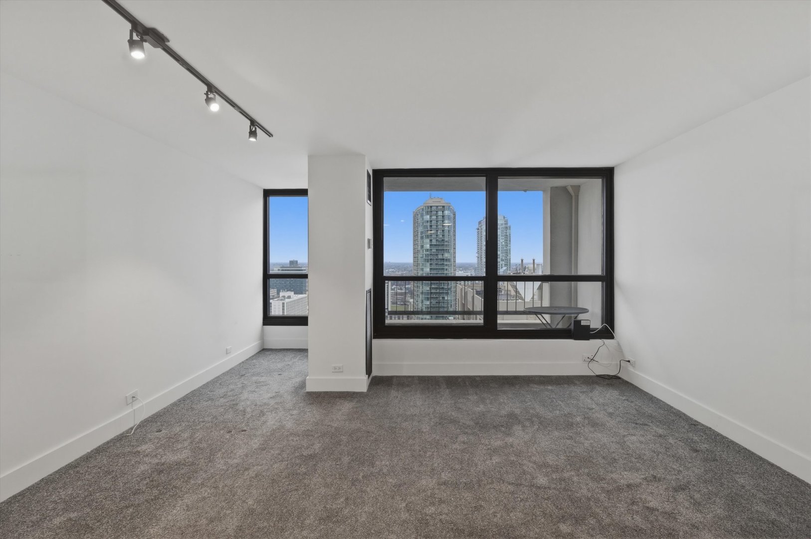 1030 N State Street Unit: 21A