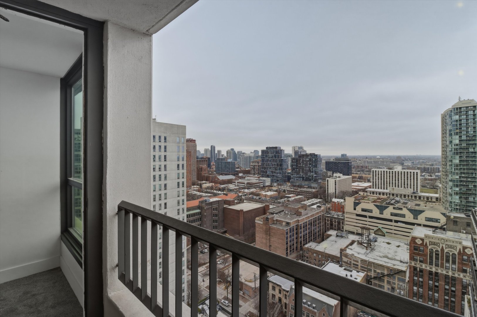 1030 N State Street Unit: 21A