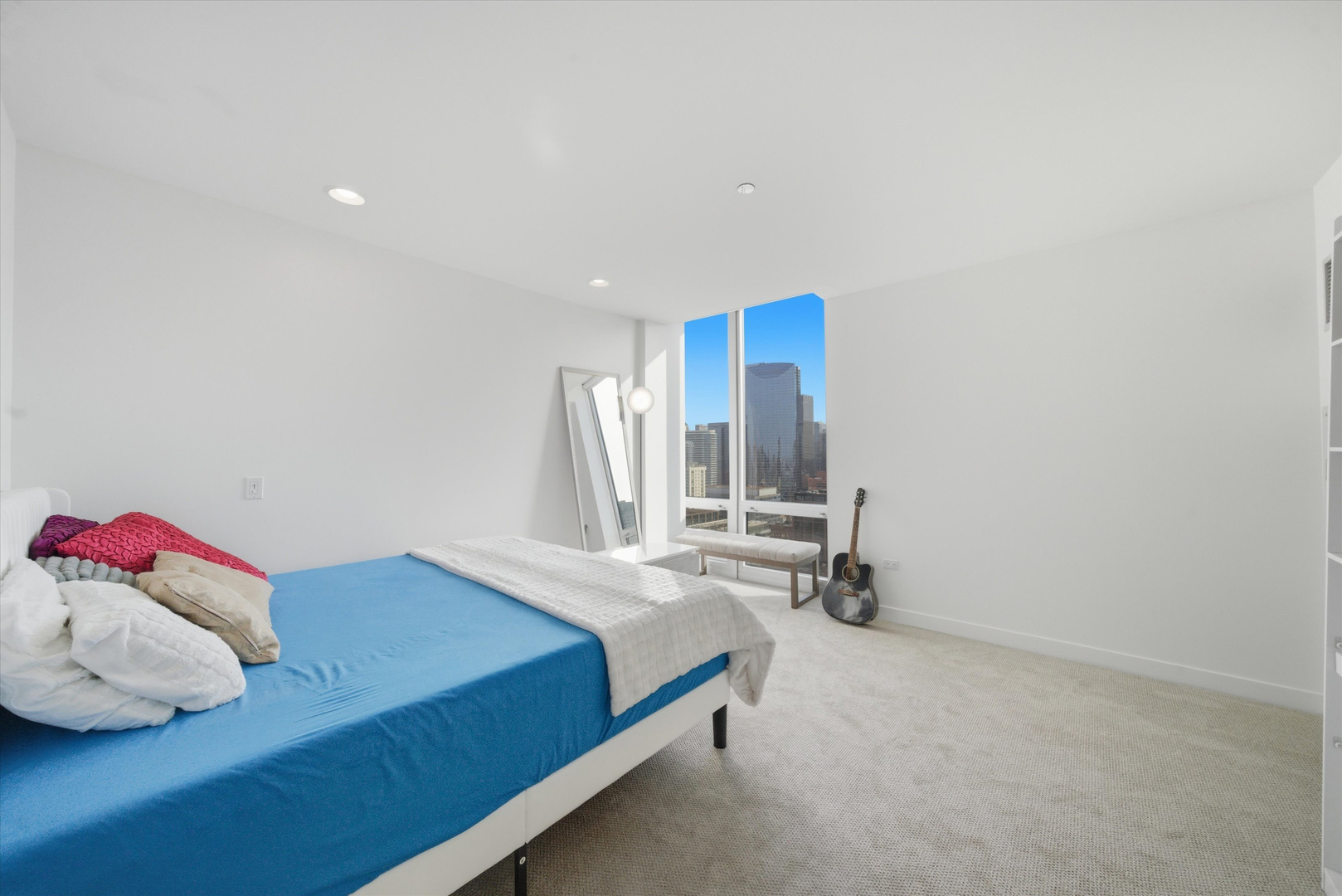 737 W WASHINGTON Boulevard Unit: 2702