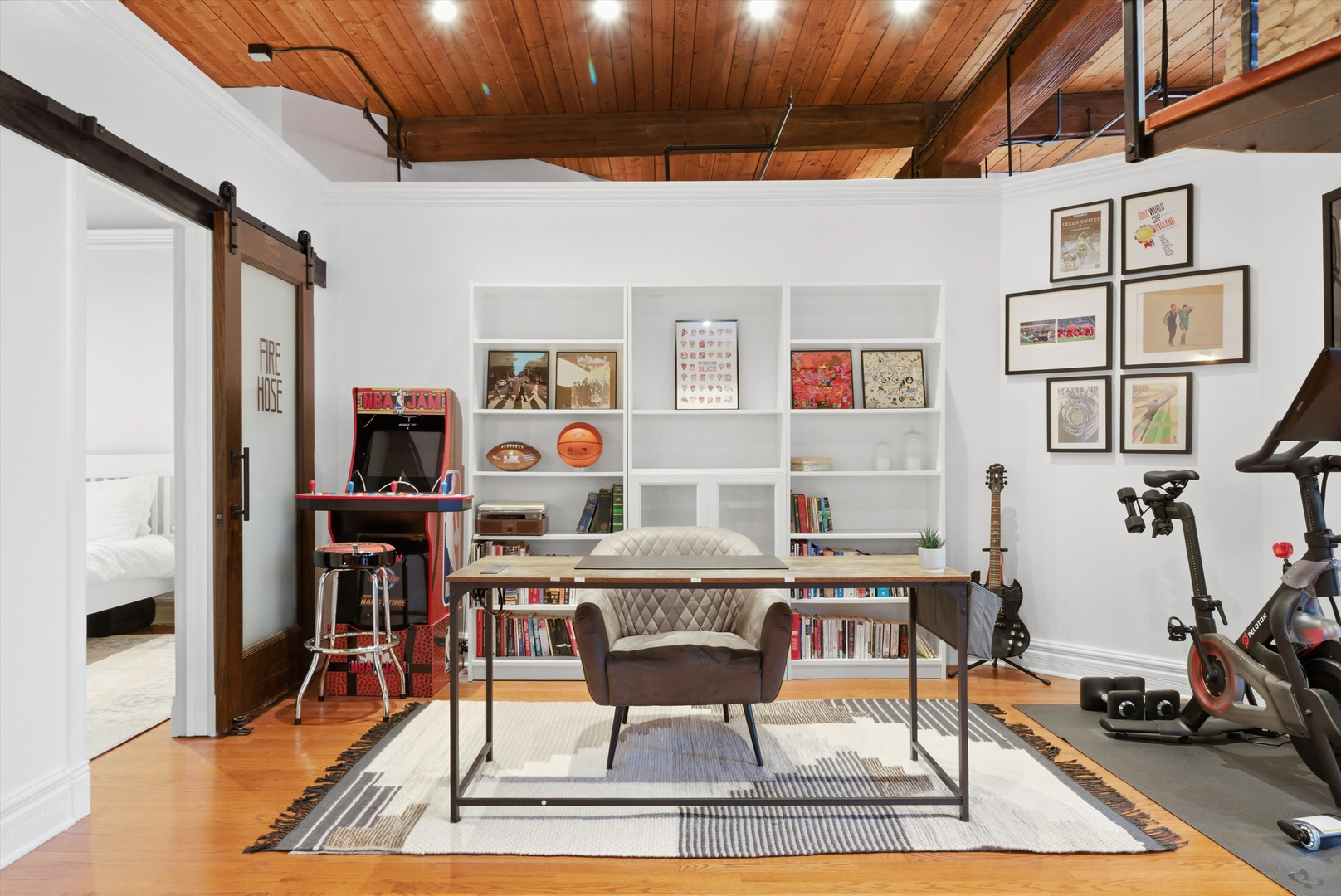 913 W Van Buren Street Unit: 7B