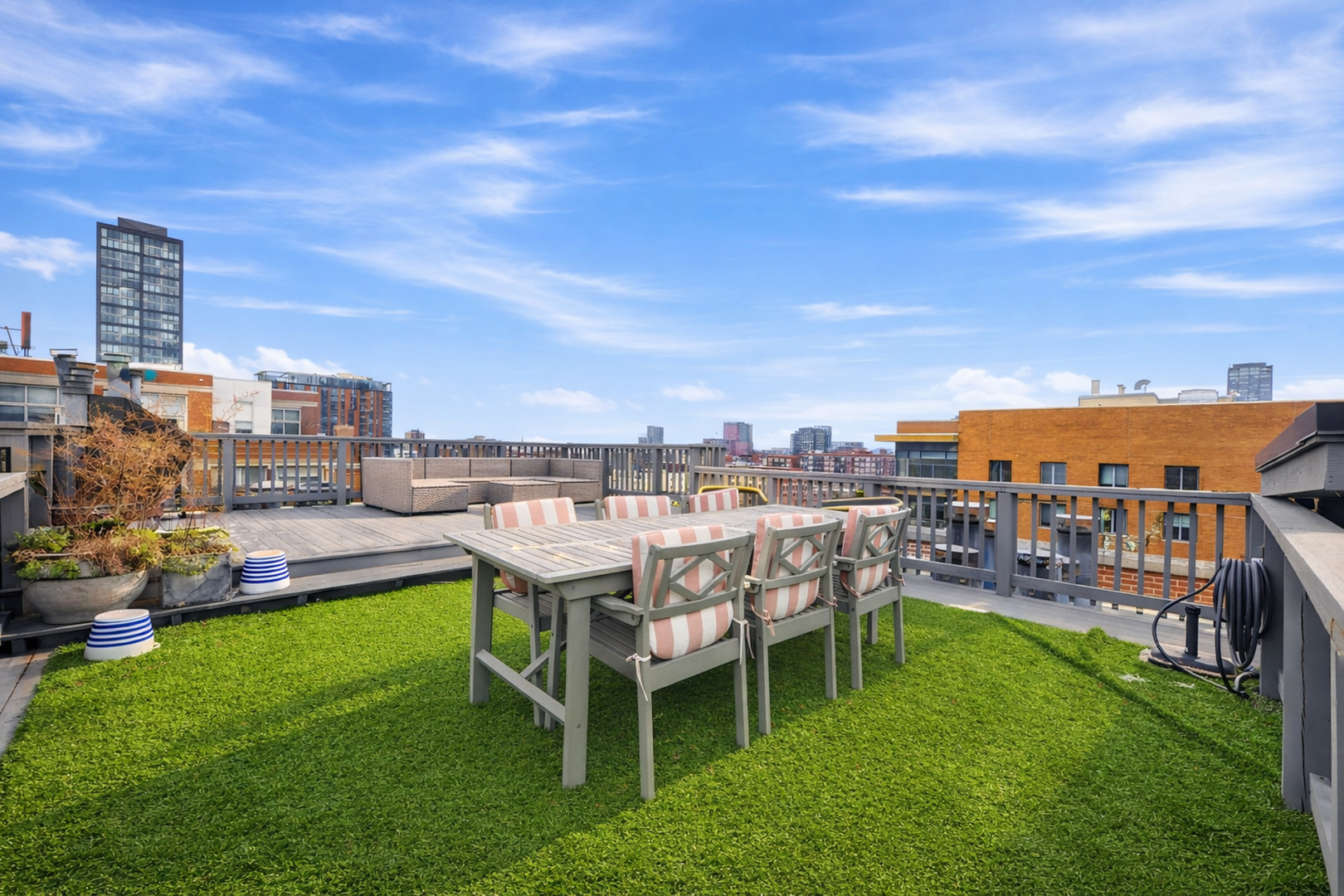 913 W Van Buren Street Unit: 7B