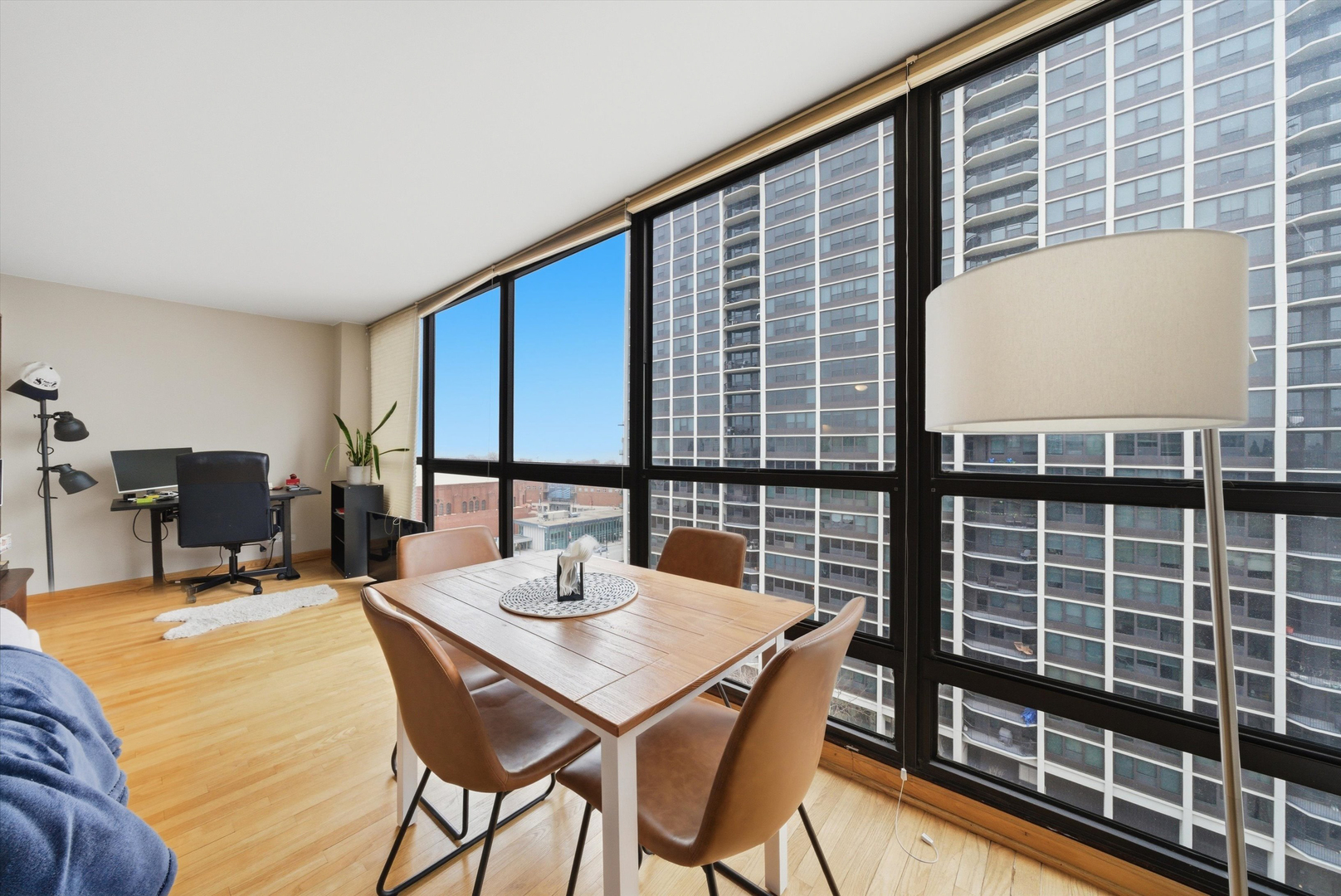 1540 N La Salle Drive Unit: 1103