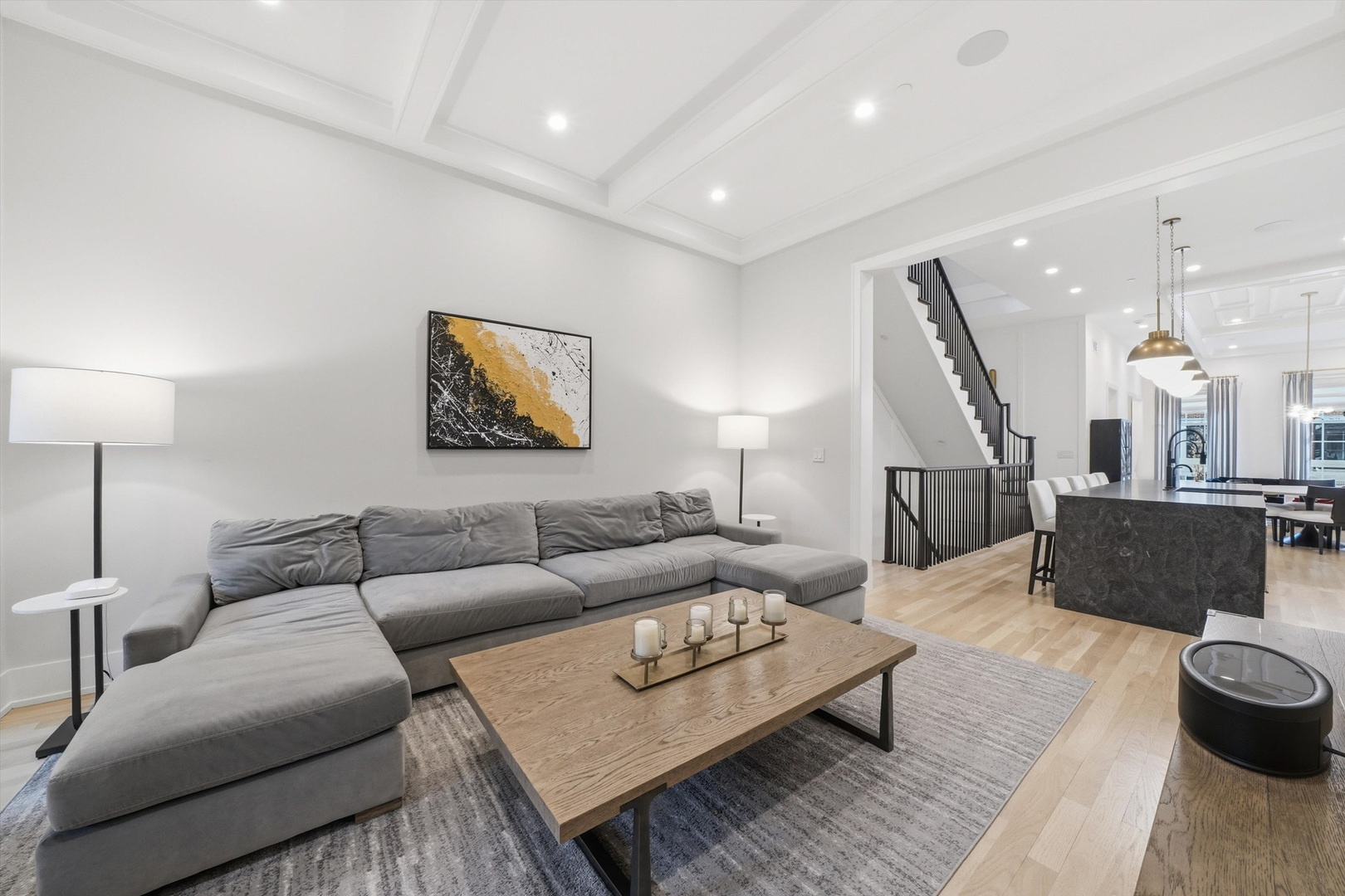 2674 N Burling Street