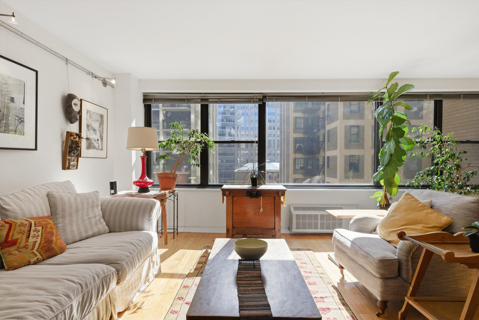 850 N Dewitt Place Unit: 9J