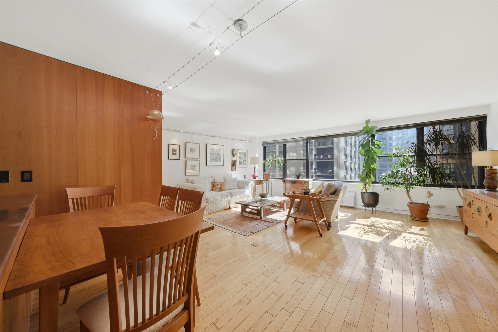 850 N Dewitt Place Unit: 9J