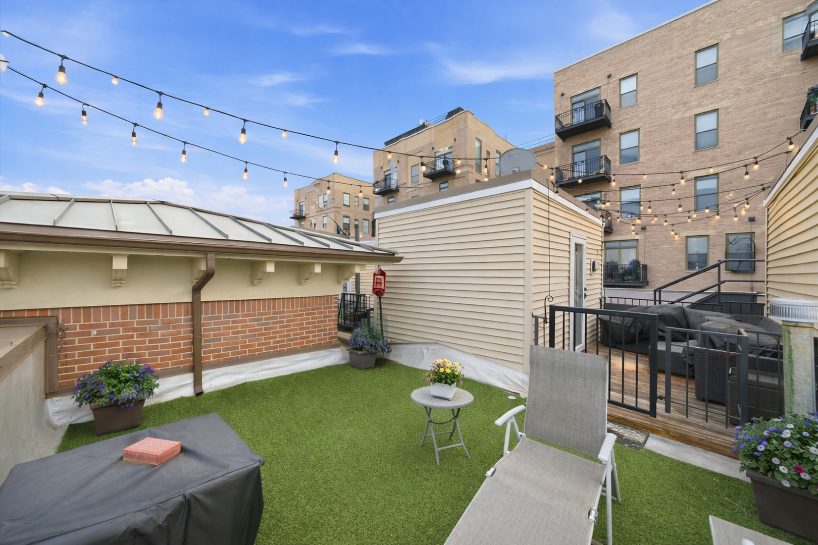 1215 W Lexington Street Unit: J