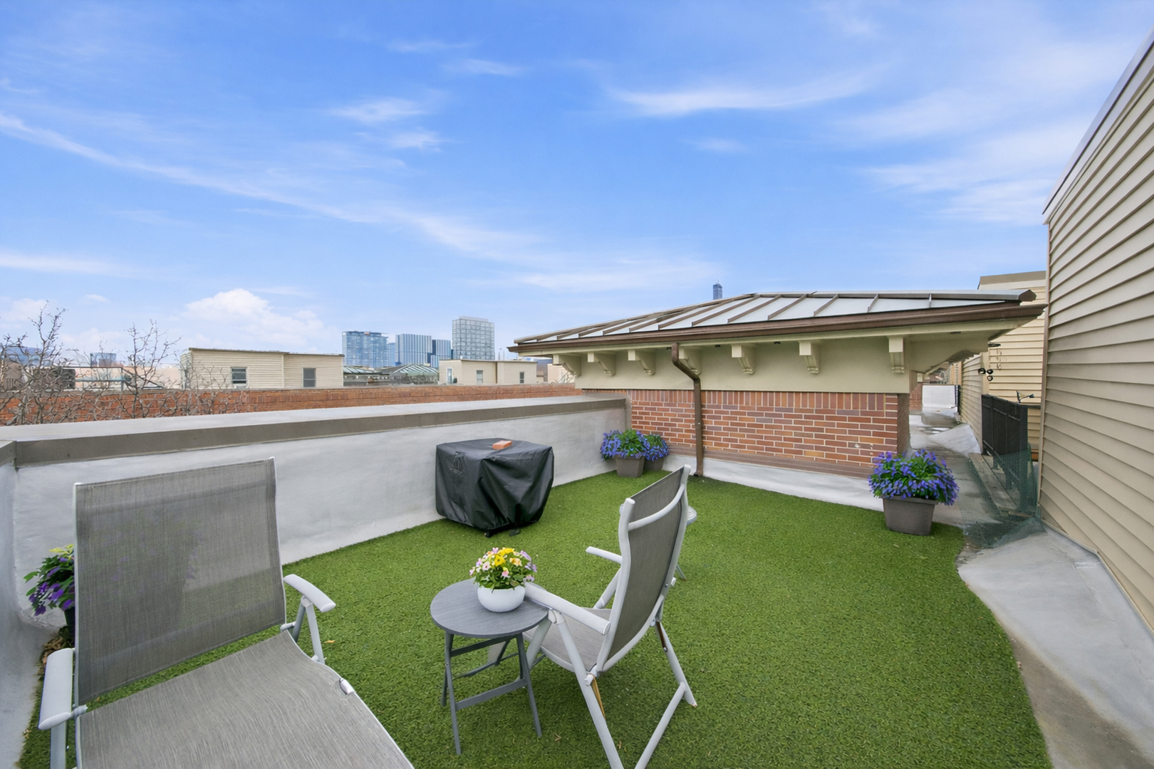 1215 W Lexington Street Unit: J