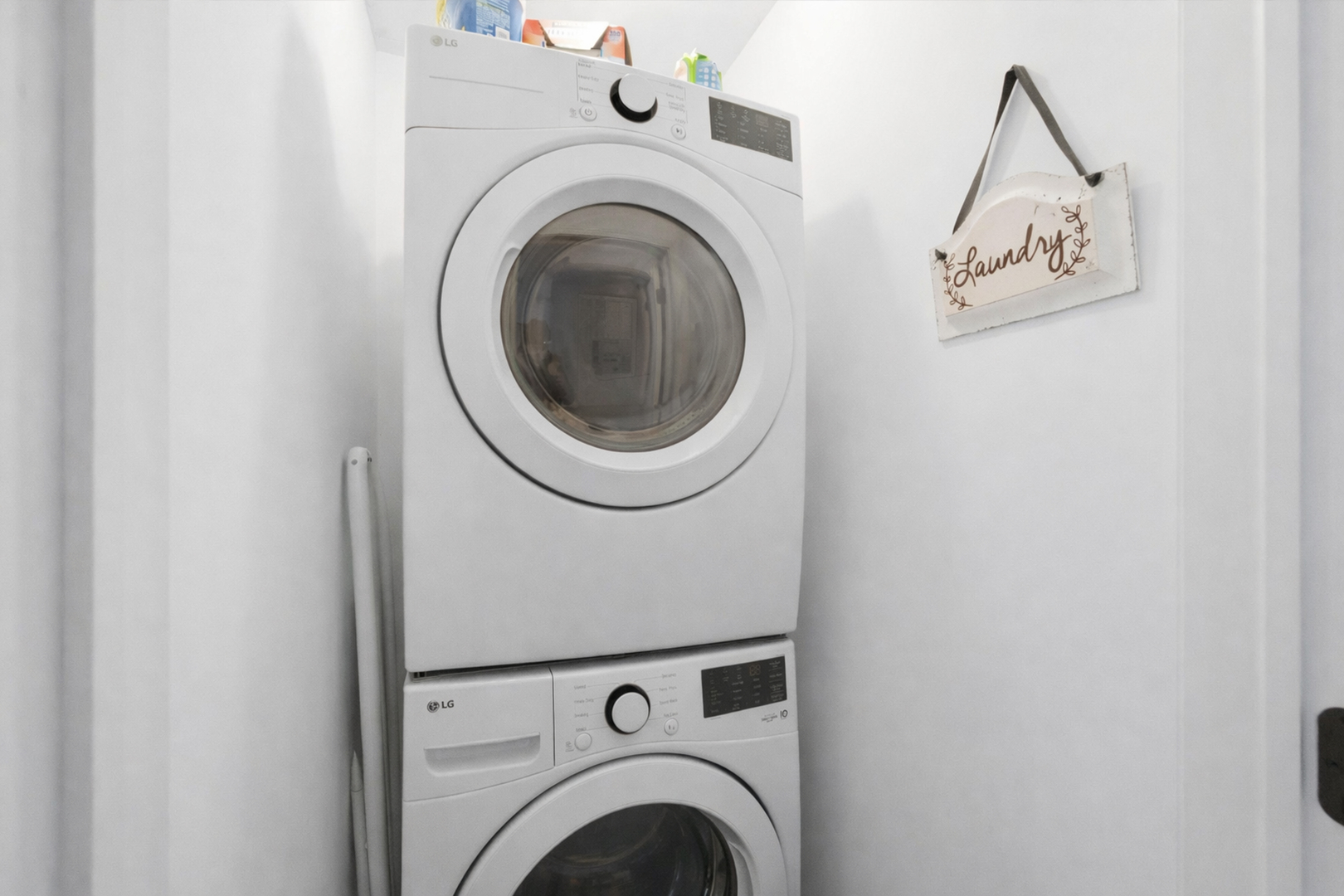 1215 W Lexington Street Unit: J