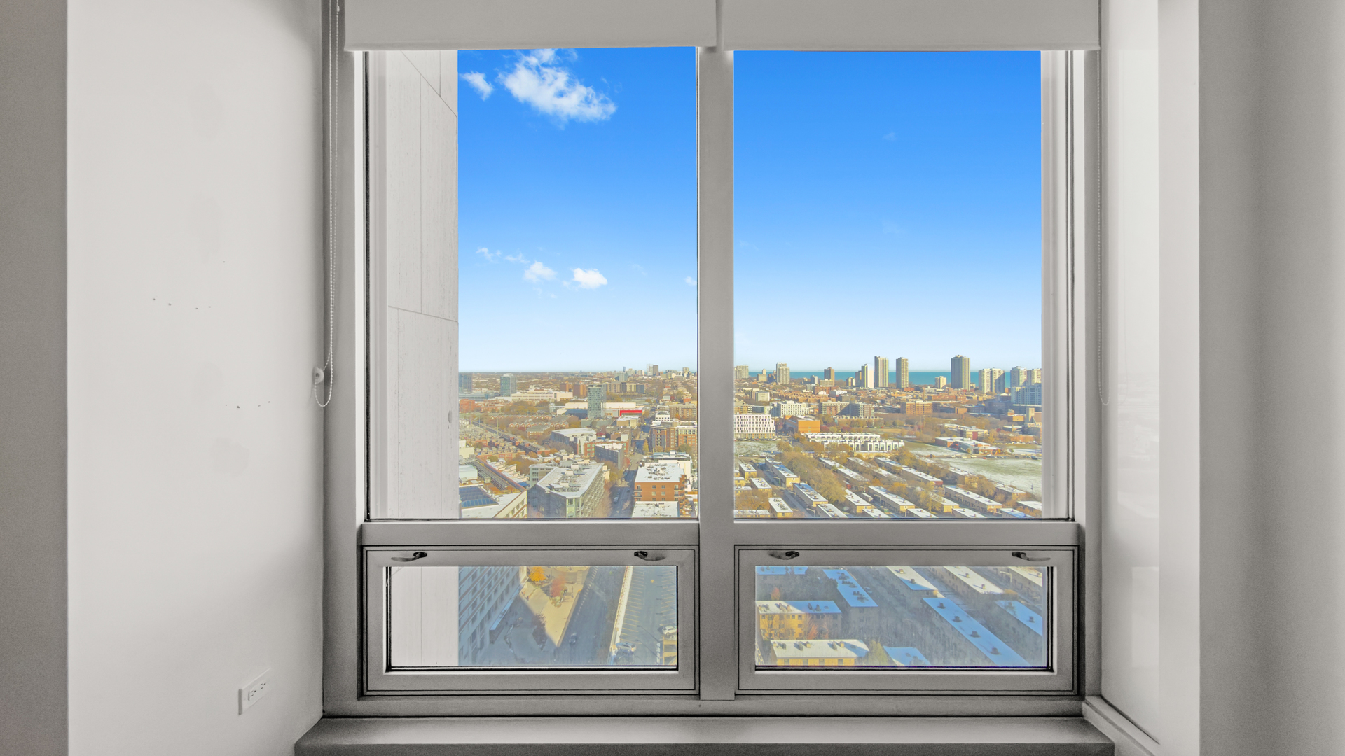 500 W Superior Street Unit: 2002