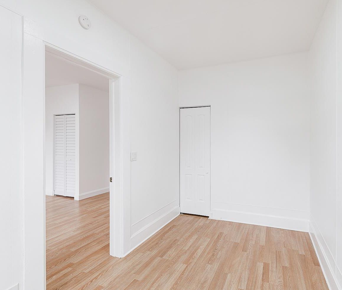 1430 W Superior Street Unit: 2R