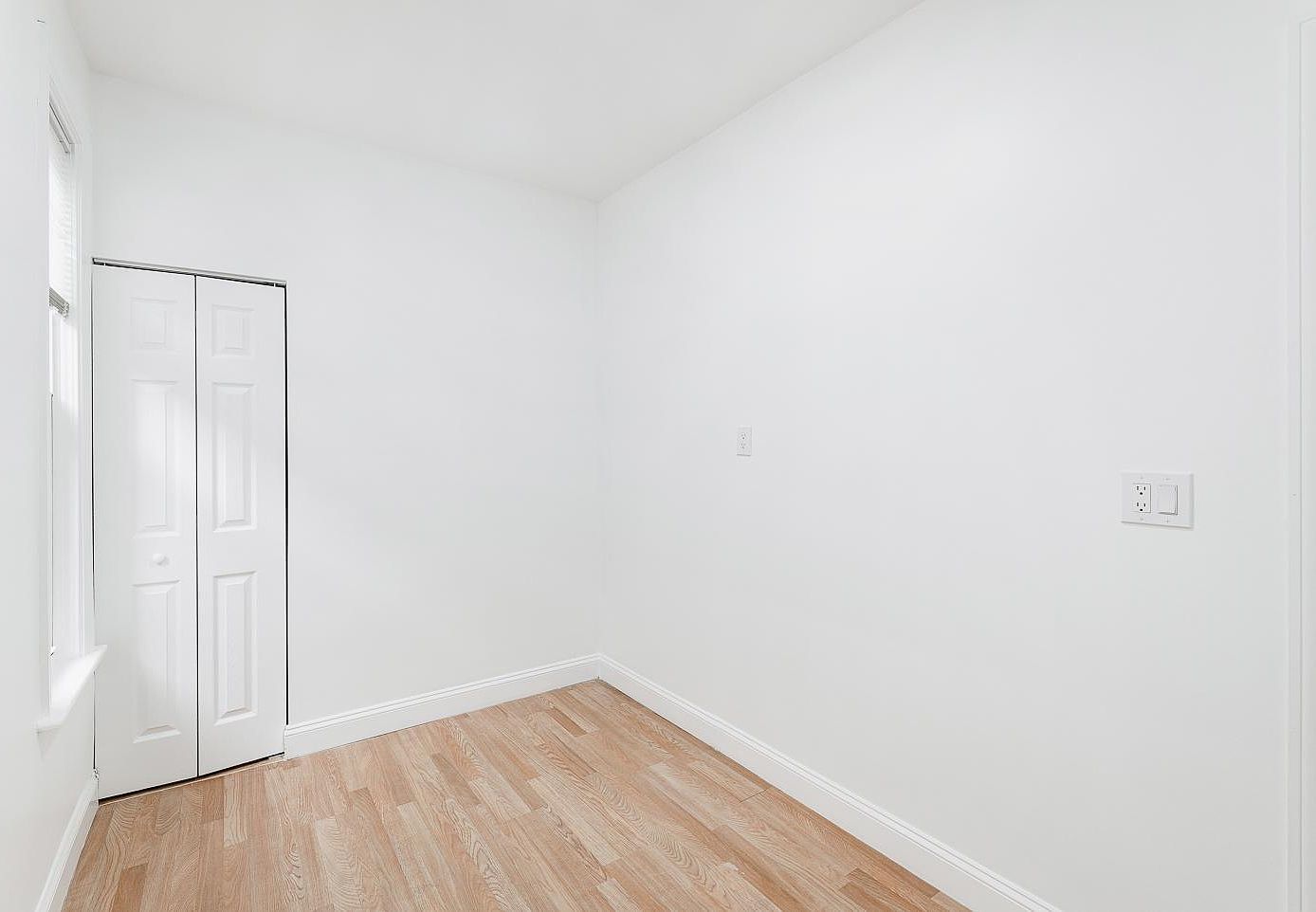 1430 W Superior Street Unit: 2R