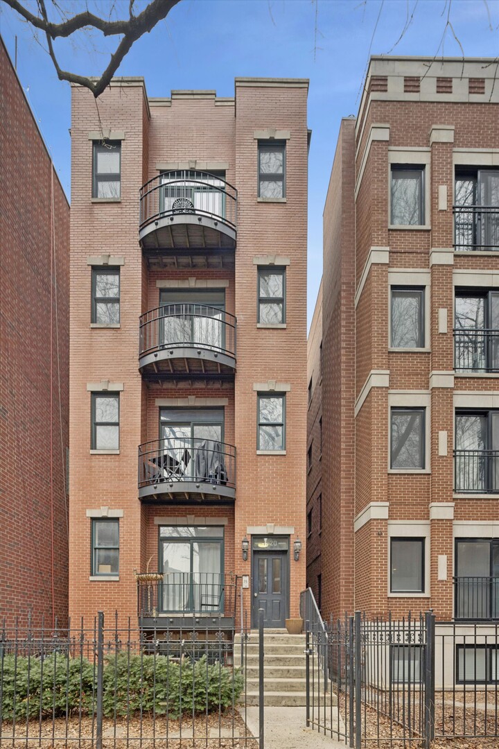 1520 N Hudson Avenue Unit: 3