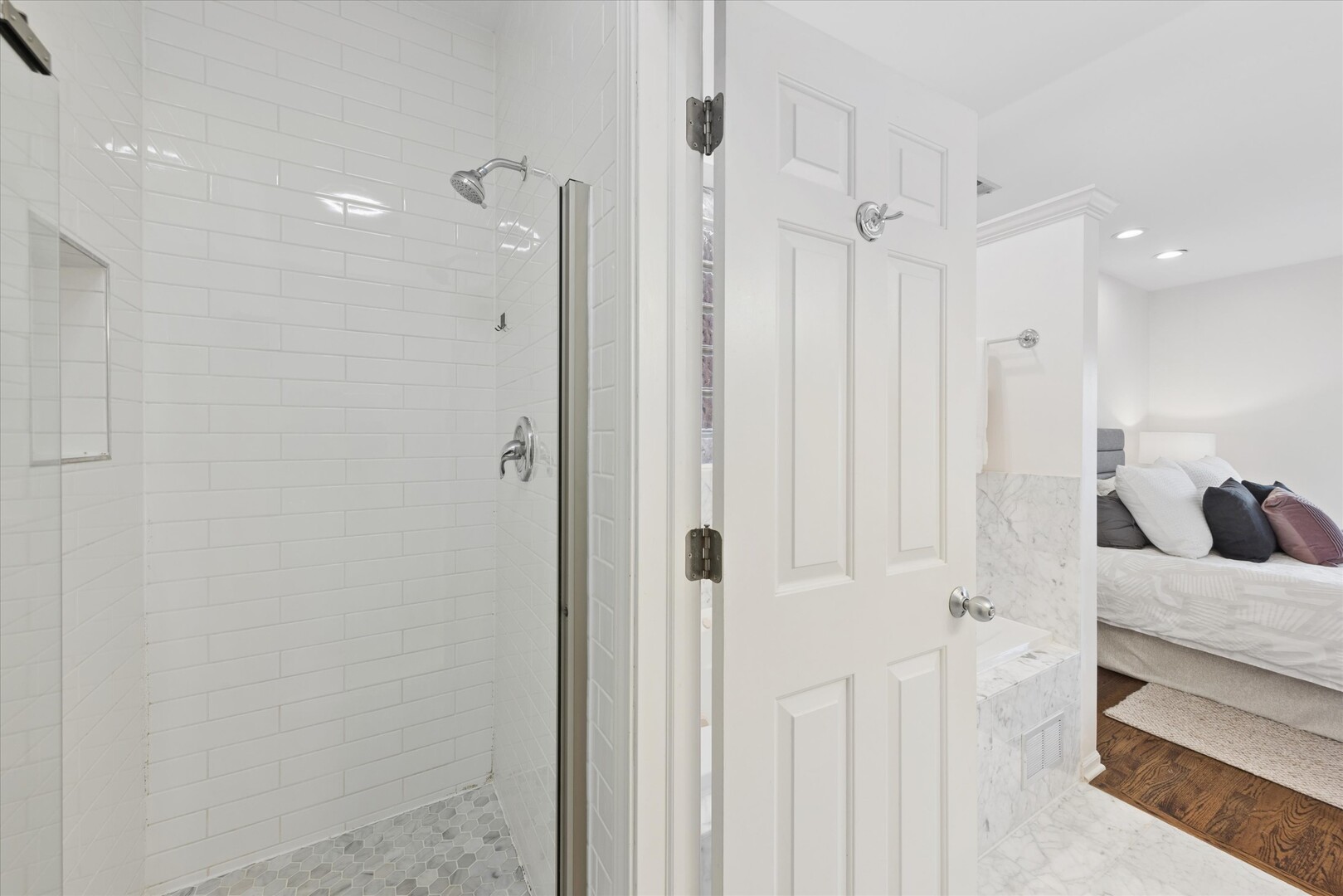 1520 N Hudson Avenue Unit: 3