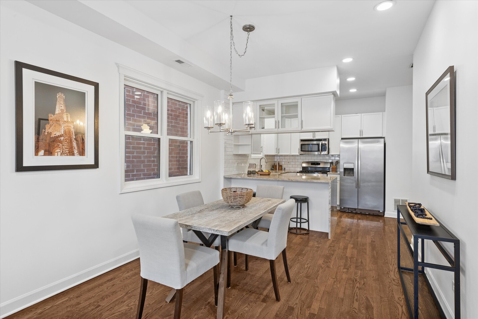 1520 N Hudson Avenue Unit: 3