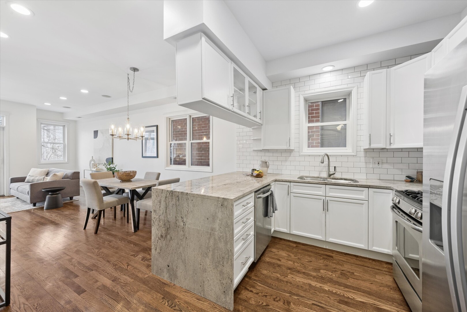 1520 N Hudson Avenue Unit: 3