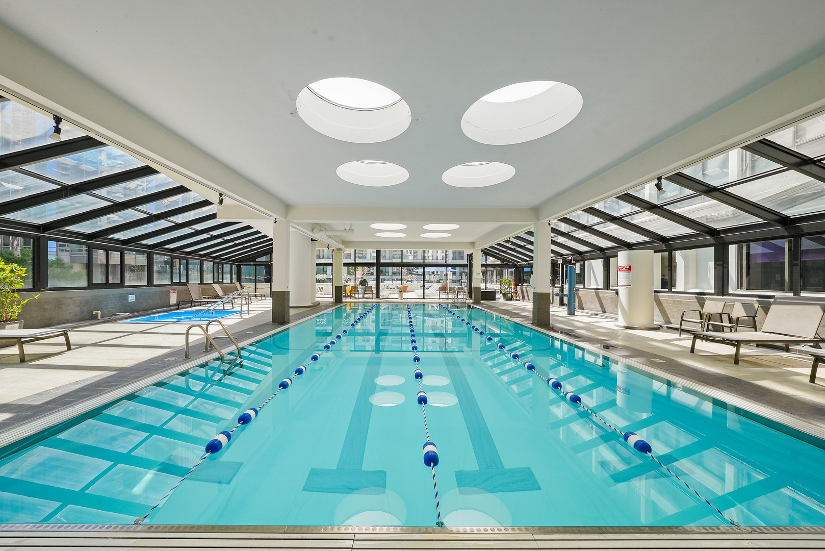 405 N WABASH Avenue Unit: 3803