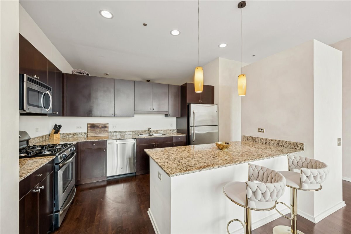 65 E Monroe Street Unit: 4317