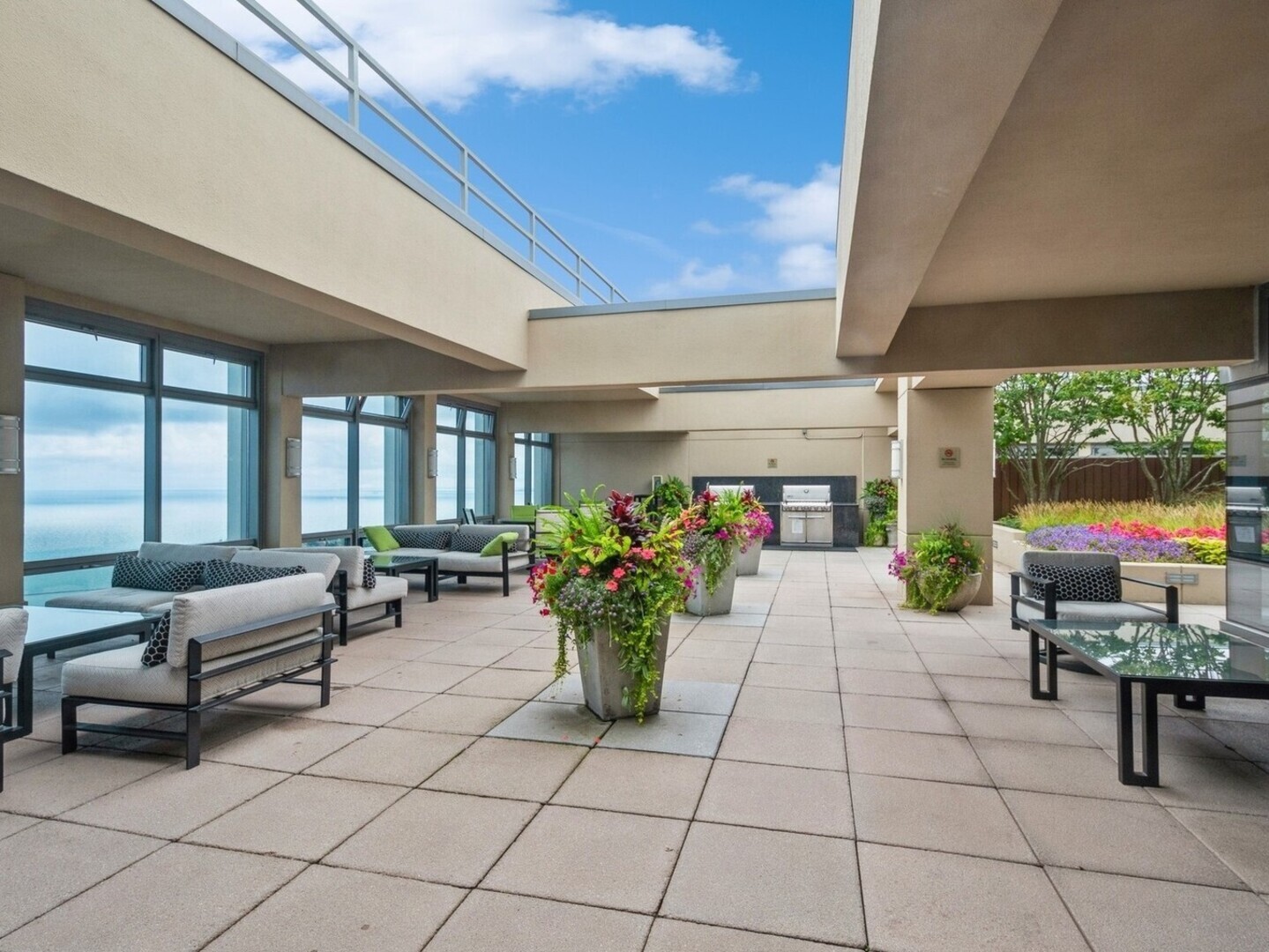 65 E Monroe Street Unit: 4317
