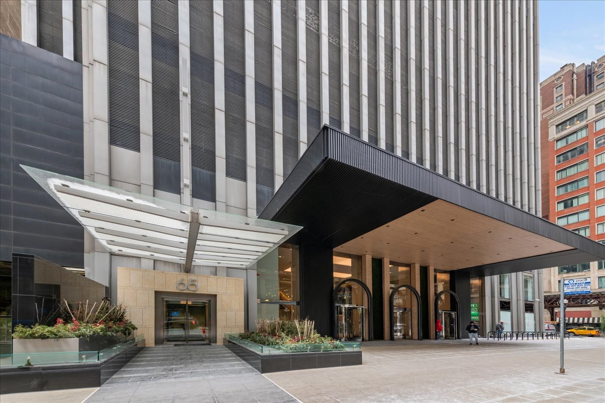 65 E Monroe Street Unit: 4317