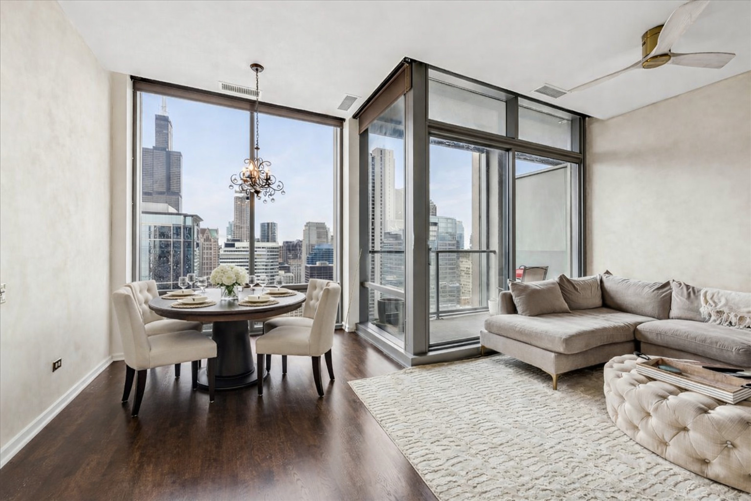 65 E Monroe Street Unit: 4317