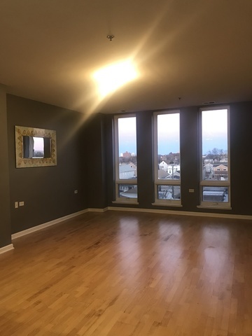 3450 S Halsted Street Unit: 405
