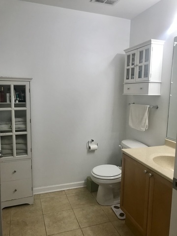 3450 S Halsted Street Unit: 405