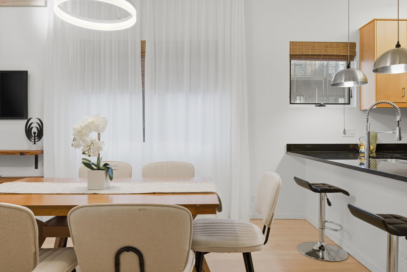 514 N Noble Street Unit: 2