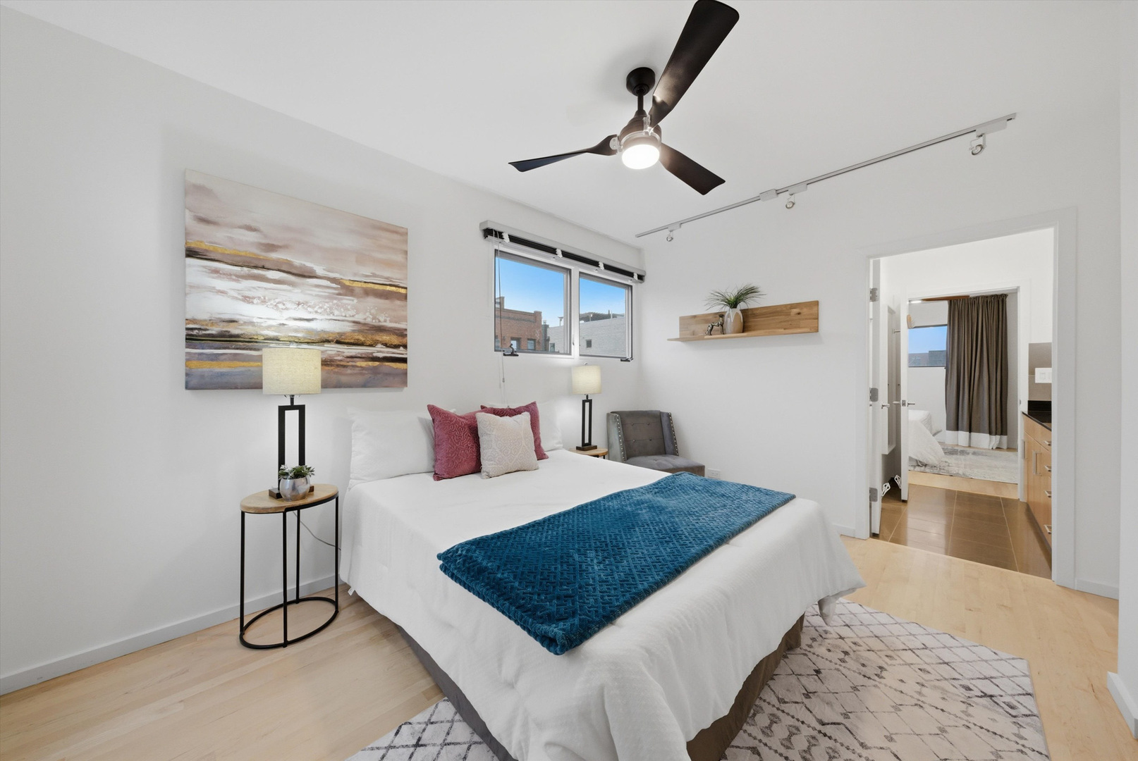 514 N Noble Street Unit: 2