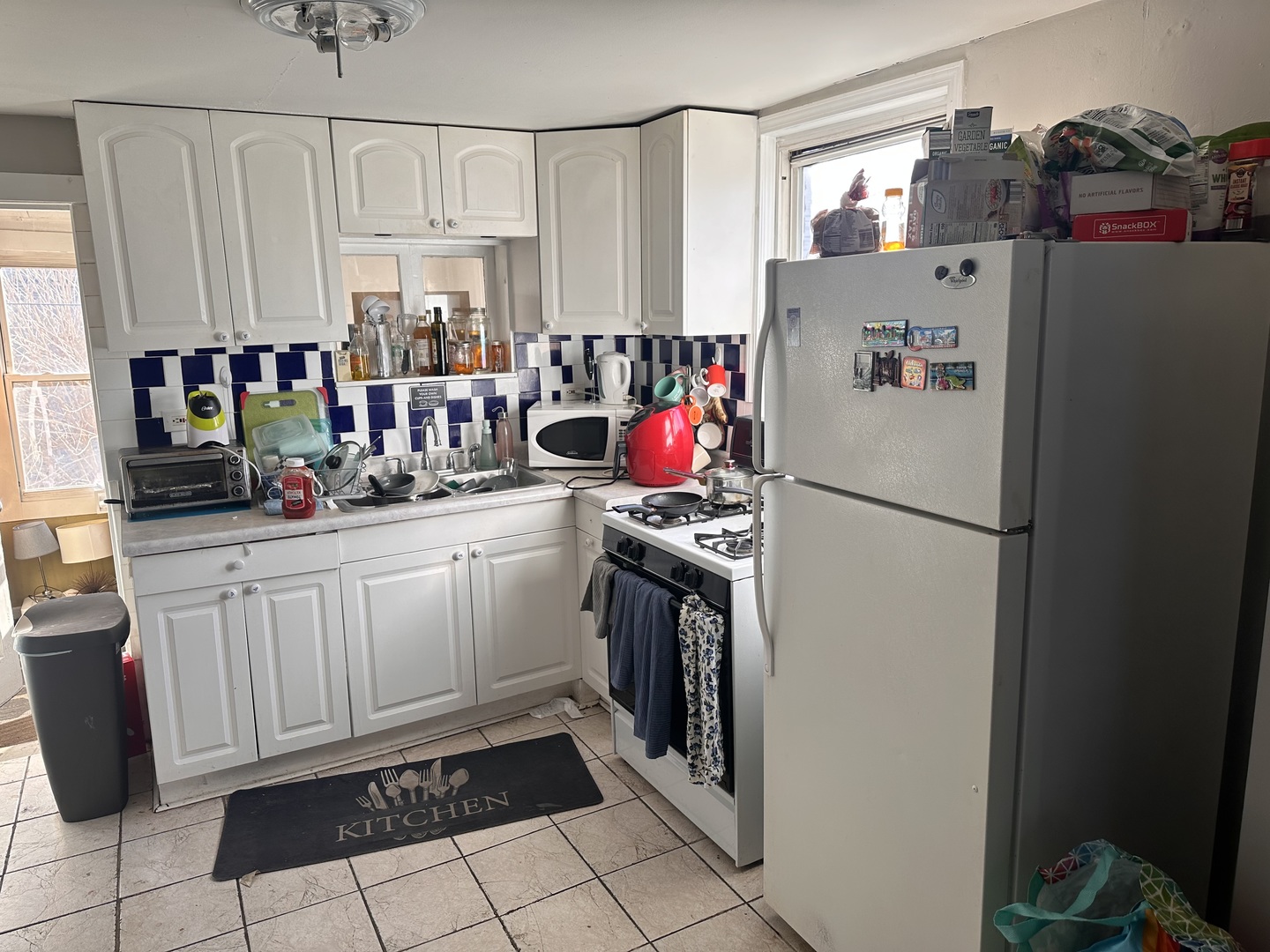 1903 W Fullerton Avenue